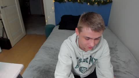 Snapshot of ermak_reborn chatting on January 19, 4:22 am Max online show from January 19, 4:22 am