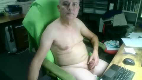 Snapshot of ernello chatting on September 16, 12:50 pm ernello online show from September 16, 12:50 pm