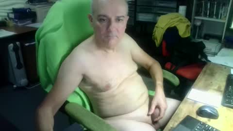 Snapshot of ernello chatting on September 20, 5:30 am ernello online show from September 20, 5:30 am