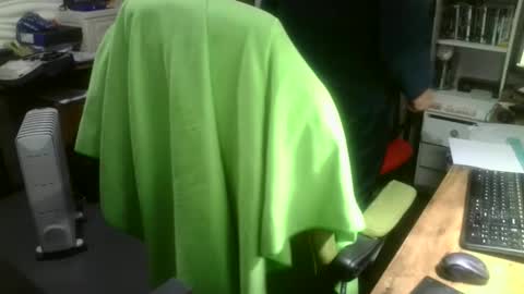 Snapshot of ernello chatting on October 12, 7:13 pm ernello online show from October 12, 7:13 pm