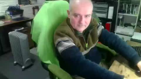 ernello online show from December 1, 10:26 pm