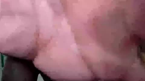 Snapshot of ernestomaravilla141 chatting on June 23, 1:36 am Ernesto online show from June 23, 1:36 am