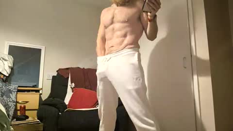 Snapshot of erniemac chatting on October 10, 12:04 pm Ernie online show from October 10, 12:04 pm