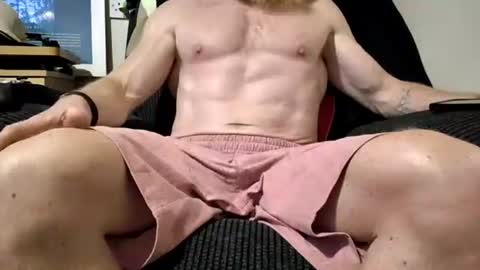erniemac1 online show from April 12, 8:25 pm