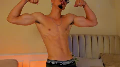 eros_becker_ online show from April 1, 4:13 am