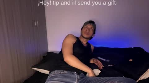 erosdominant_ online show from May 1, 11:42 pm