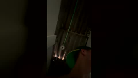 Snapshot of eroseliam chatting on January 7, 6:21 pm EROS ELIAM online show from January 7, 6:21 pm