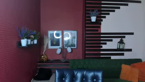 Snapshot of erospulse chatting on December 17, 12:00 pm Hanzo online show from December 17, 12:00 pm