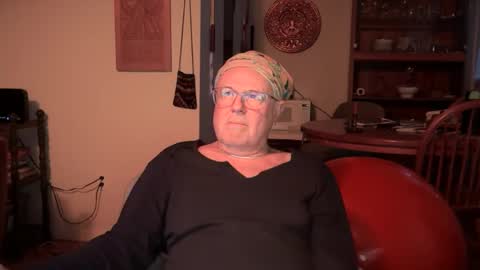 eros online show from February 16, 10:54 pm