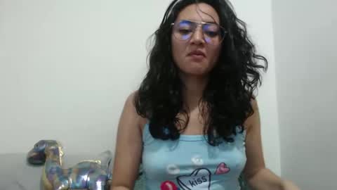 Snapshot of erotic_fusion_ chatting on December 1, 10:53 pm erotic_fusion_ online show from December 1, 10:53 pm