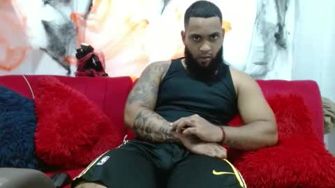 Snapshot of eroticoblack chatting on November 4, 4:00 am Eroticoblack online show from November 4, 4:00 am