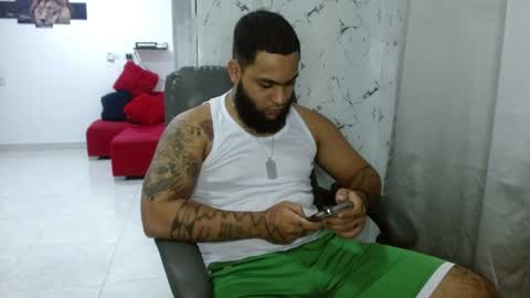 Snapshot of eroticoblack chatting on April 30, 4:08 am Eroticoblack online show from April 30, 4:08 am
