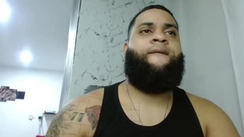 Snapshot of eroticoblack chatting on May 24, 3:00 am Eroticoblack online show from May 24, 3:00 am