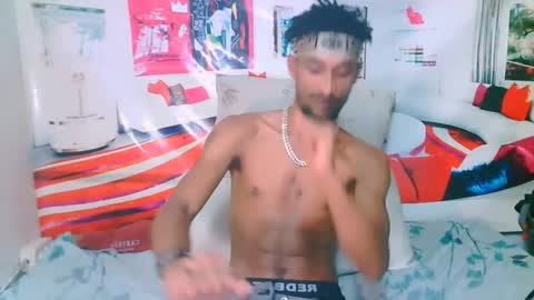 Liam online show from February 14, 6:48 pm