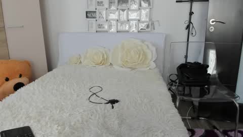 eroticsensualkitty4u online show from February 21, 8:51 am