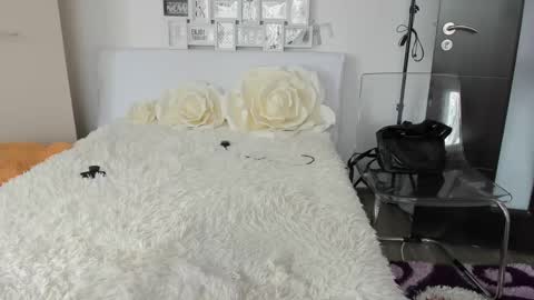 eroticsensualkitty4u online show from March 11, 11:33 am