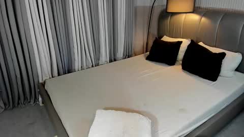 Snapshot of erotictsmonica chatting on February 4, 11:16 pm monica online show from February 4, 11:16 pm