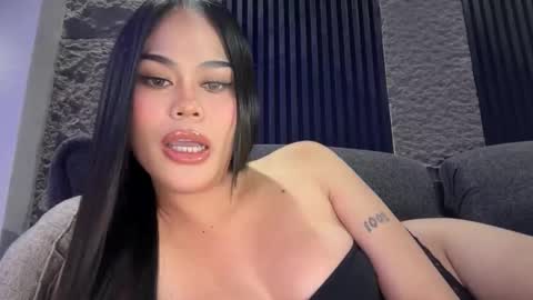 Snapshot of erotictsmonica chatting on October 22, 5:41 am monica online show from October 22, 5:41 am