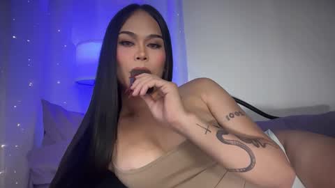 Snapshot of erotictsmonica chatting on November 4, 12:37 pm monica online show from November 4, 12:37 pm