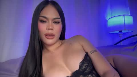 Snapshot of erotictsmonica chatting on November 13, 1:54 pm monica online show from November 13, 1:54 pm