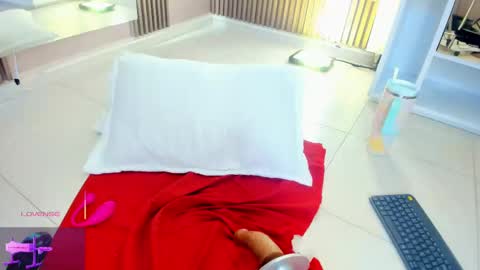 TINY  online show from March 9, 1:35 am