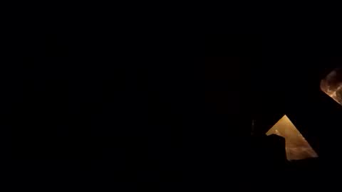 Snapshot of erozet89 chatting on December 17, 11:00 pm erozet89 online show from December 17, 11:00 pm