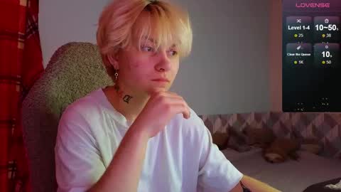 esajukyy online show from February 13, 6:16 pm