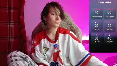 esajukyy online show from September 23, 1:25 pm