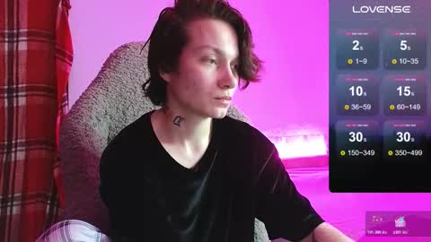 esajukyy online show from November 11, 1:44 pm