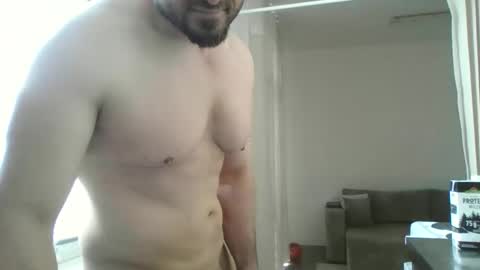 Snapshot of escapee4a chatting on March 26, 8:42 am samshiro4k online show from March 26, 8:42 am