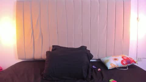 Scarlett online show from March 28, 8:08 pm