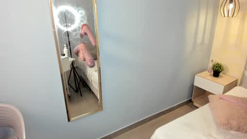 Escarlet online show from February 26, 1:11 am