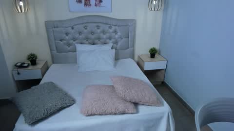 Escarlet online show from September 22, 1:46 pm