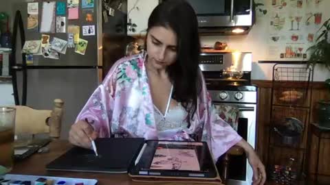 esimaralda online show from June 12, 9:14 pm
