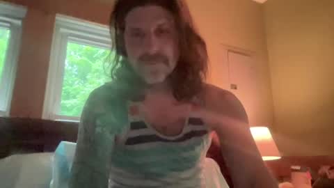 Snapshot of esinking24 chatting on May 21, 11:34 pm esinking24 online show from May 21, 11:34 pm