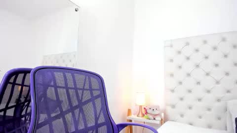 esmeralda  online show from February 28, 3:57 pm