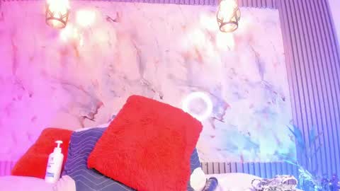 esmeralda online show from February 20, 12:25 pm