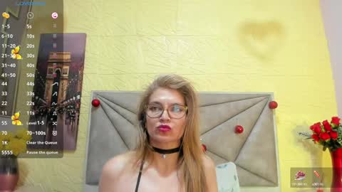 Snapshot of esmeralda_oikos chatting on January 29, 3:01 am Esmeralda .INDEPENDENT MODEL online Monday to Saturday 3 pm Chicago online show from January 29, 3:01 am