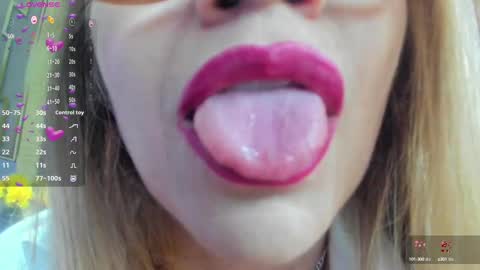 Snapshot of esmeralda_oikos chatting on March 3, 8:43 pm Esmeralda .INDEPENDENT MODEL online Monday to Saturday 3 pm Chicago online show from March 3, 8:43 pm