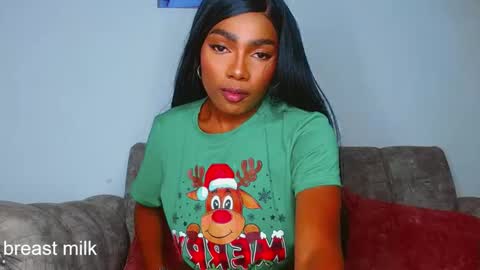 Esmeralda parck online show from April 18, 3:10 am