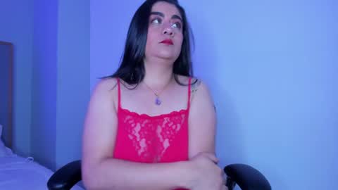 esmeralda_rose__ online show from June 17, 5:32 am