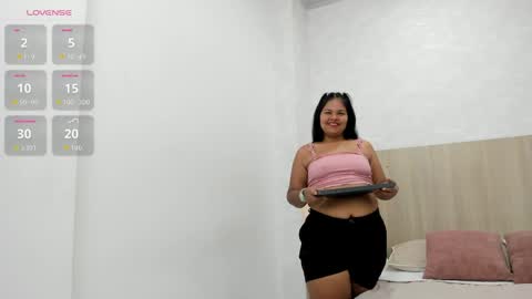 Esmeralda online show from April 20, 7:37 pm