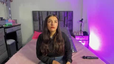 Perla online show from January 18, 9:57 am