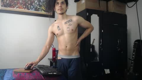 Snapshot of esnaider_man chatting on May 6, 10:15 pm Esnider online show from May 6, 10:15 pm