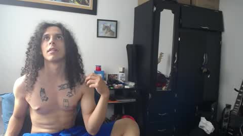 Snapshot of esnaider_man chatting on June 4, 4:35 pm Esnider online show from June 4, 4:35 pm