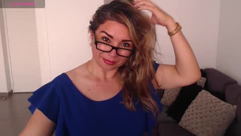 Juliana online show from December 29, 10:36 pm