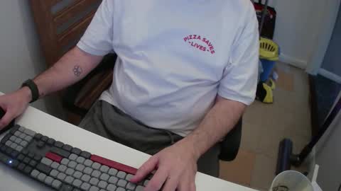 Snapshot of essex_wild chatting on October 29, 11:01 am Morph online show from October 29, 11:01 am