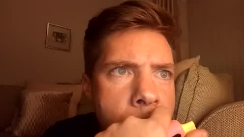 essexlad2022 online show from April 14, 11:44 pm