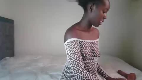 essypetite online show from November 23, 10:37 am