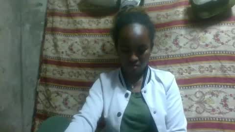 estanie online show from October 13, 8:42 pm